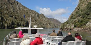 Catamarán por el Cañón del Sil - Viajes Hemisferios